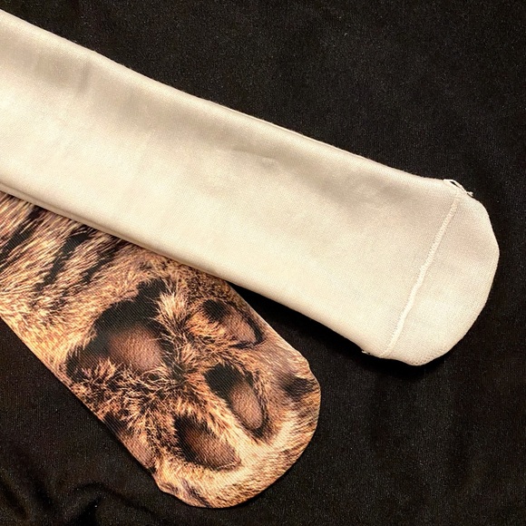 3D Cat Paws Top & Bottom Print Tube Socks | Pad around on kitty feet for fun - Picture 5 of 8